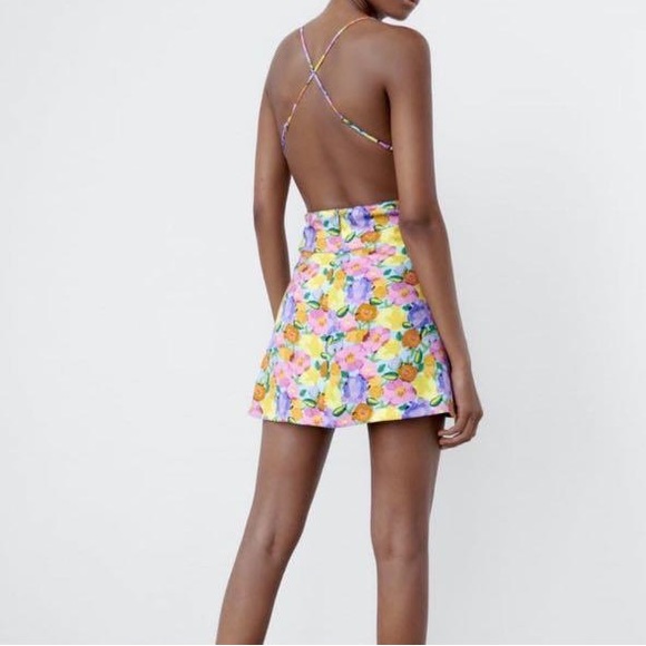 ZARA FLORAL ROMPER - Picture 2 of 7